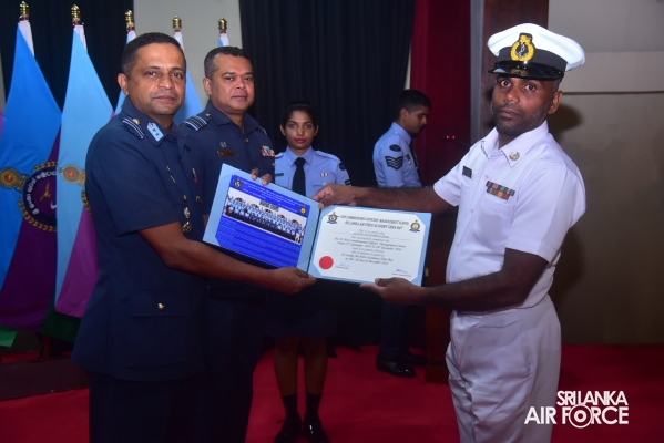 CERTIFICATE AWARDING CEREMONY OF NO. 24 ENGLISH MEDIUM AND NO. 95 SINHALA MEDIUM NCO MANAGEMENT COURSES