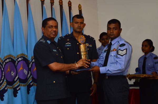 The Certificate
Awarding Ceremony of the No 59 Non Commissioned Officers’ Management
Course