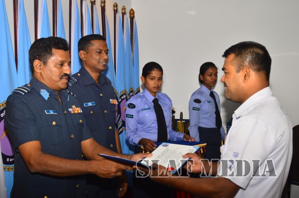 The Certificate
Awarding Ceremony of the no 63 Non Commissioned Officers’ Management
Course