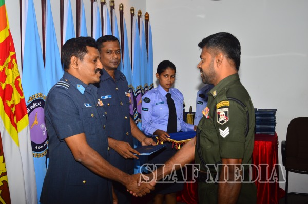 The Certificate
Awarding Ceremony of the no 63 Non Commissioned Officers’ Management
Course