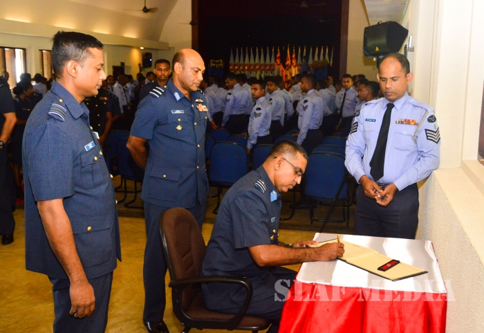 The certificate Awarding Ceremony of the No. 64th NCOs' course