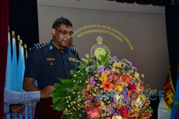 CERTIFICATE
AWARDING CEREMONY OF NON-COMMISSIONED OFFICERS’ MANAGEMENT COURSES