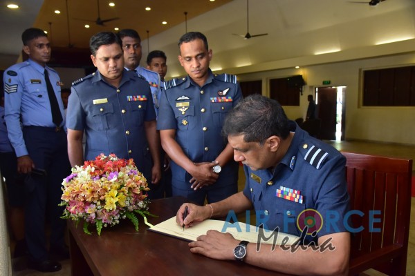 CERTIFICATE
AWARDING CEREMONY OF NON-COMMISSIONED OFFICERS’ MANAGEMENT COURSES