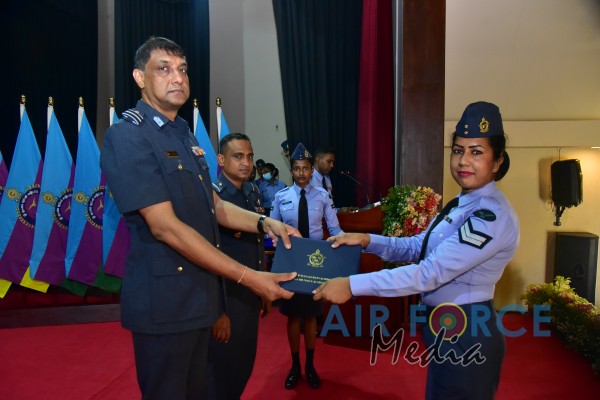CERTIFICATE
AWARDING CEREMONY OF NON-COMMISSIONED OFFICERS’ MANAGEMENT COURSES