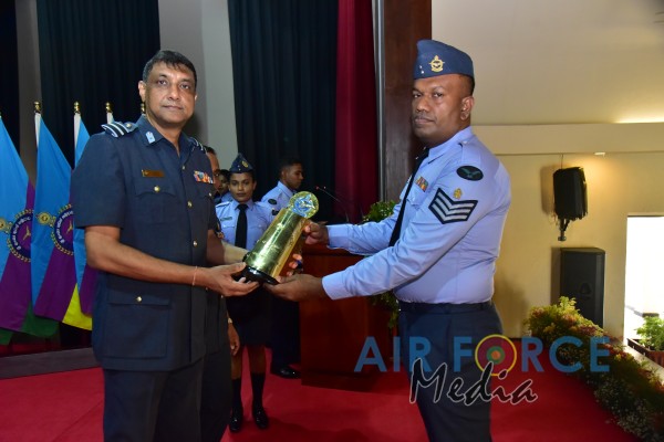 CERTIFICATE
AWARDING CEREMONY OF NON-COMMISSIONED OFFICERS’ MANAGEMENT COURSES