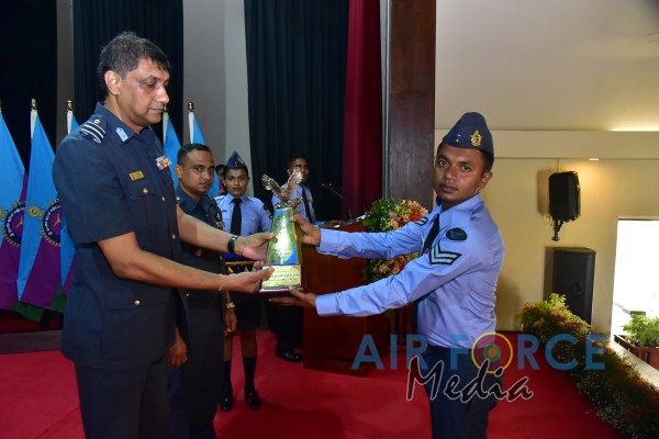 CERTIFICATE
AWARDING CEREMONY OF NON-COMMISSIONED OFFICERS’ MANAGEMENT COURSES
