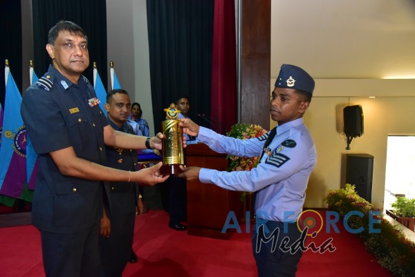 CERTIFICATE
AWARDING CEREMONY OF NON-COMMISSIONED OFFICERS’ MANAGEMENT COURSES