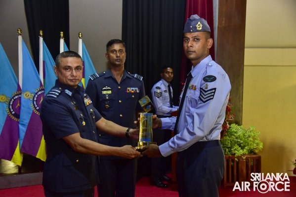 CERTIFICATE AWARDING CEREMONY OF NON COMMISSIONED OFFICERS’
MANAGEMENT COURSES