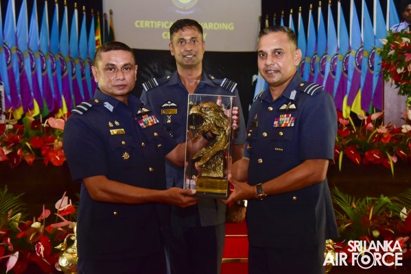 CERTIFICATE AWARDING CEREMONY OF NON COMMISSIONED OFFICERS’
MANAGEMENT COURSES
