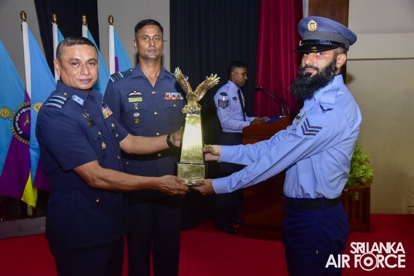 CERTIFICATE AWARDING CEREMONY OF NON COMMISSIONED OFFICERS’
MANAGEMENT COURSES