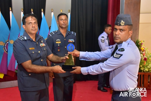 CERTIFICATE AWARDING CEREMONY OF NON COMMISSIONED OFFICERS’
MANAGEMENT COURSES
