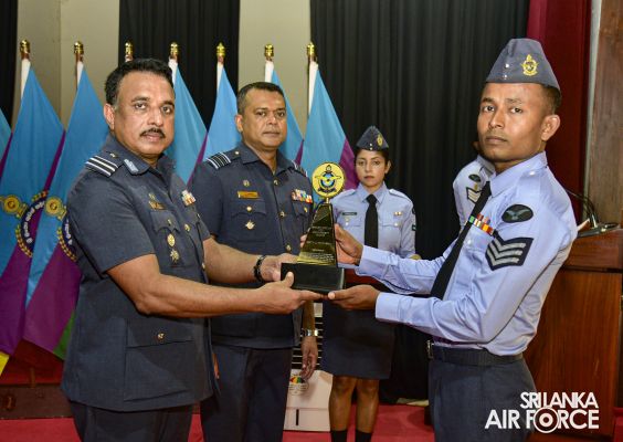 129
LOCAL AND TWO FOREIGN NCOS RECEIVED CERTIFICATE IN MANAGEMENT