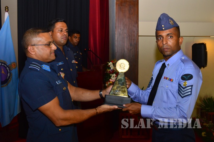 Certificate Awarding Ceremony of the No. 01 English Medium and No. 72 Sinhala Medium NCOs’ Management Courses