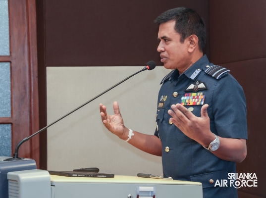 COMMANDER OF THE AIR FORCE CONDUCTS A GUEST LECTURE AT NATIONAL DEFENCE COLLEGE