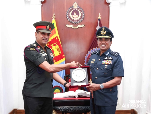 COMMANDER OF THE AIR FORCE CONDUCTS A GUEST LECTURE AT NATIONAL DEFENCE COLLEGE