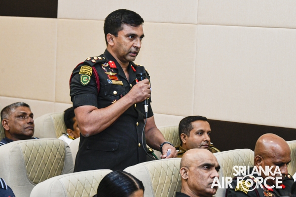 COMMANDER
OF THE AIR FORCE CONDUCTS A GUEST LECTURE AT NATIONAL DEFENCE COLLEGE