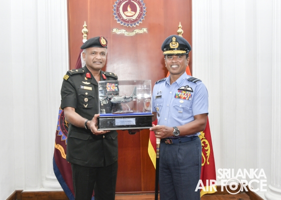 COMMANDER
OF THE AIR FORCE CONDUCTS A GUEST LECTURE AT NATIONAL DEFENCE COLLEGE