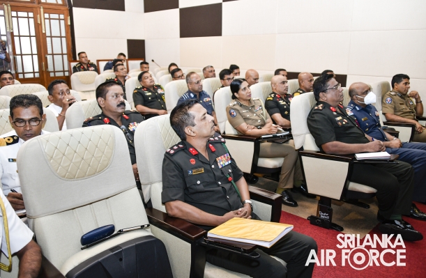 COMMANDER
OF THE AIR FORCE CONDUCTS A GUEST LECTURE AT NATIONAL DEFENCE COLLEGE