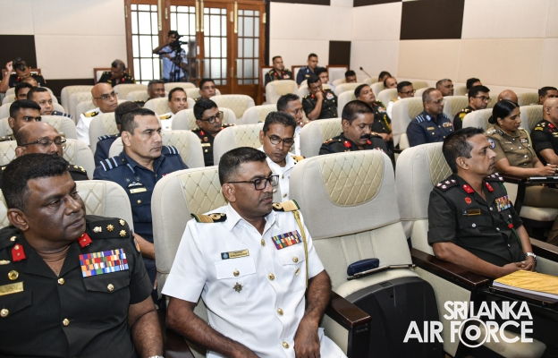COMMANDER
OF THE AIR FORCE CONDUCTS A GUEST LECTURE AT NATIONAL DEFENCE COLLEGE