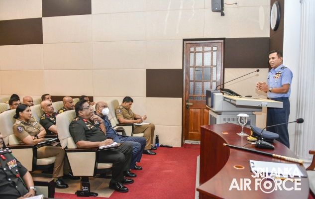 COMMANDER
OF THE AIR FORCE CONDUCTS A GUEST LECTURE AT NATIONAL DEFENCE COLLEGE
