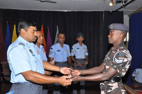 New Drill Instructors and Gunner Instructors Pass Out