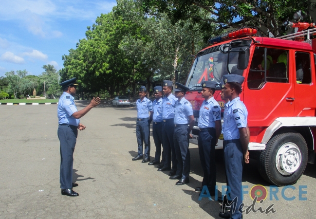 SLAF Fire Fighter Douse Fire at Weerawila