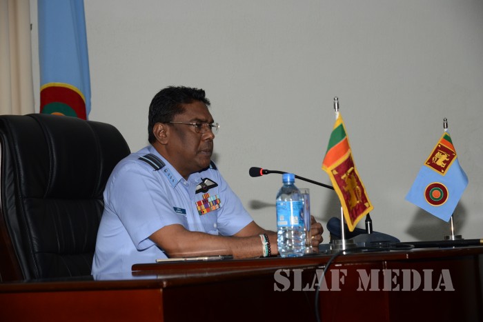 Newly Enlisted Student Officers Take Oaths