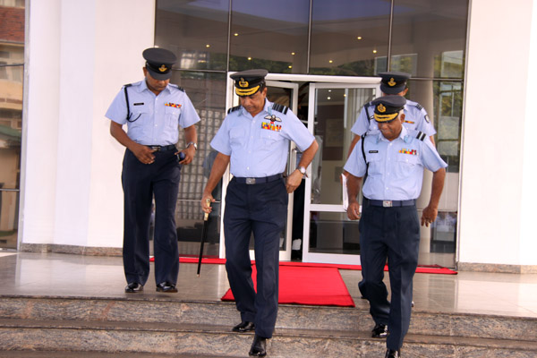 The Commander Extends His New Year Wishes