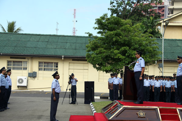 The Commander Extends His New Year Wishes