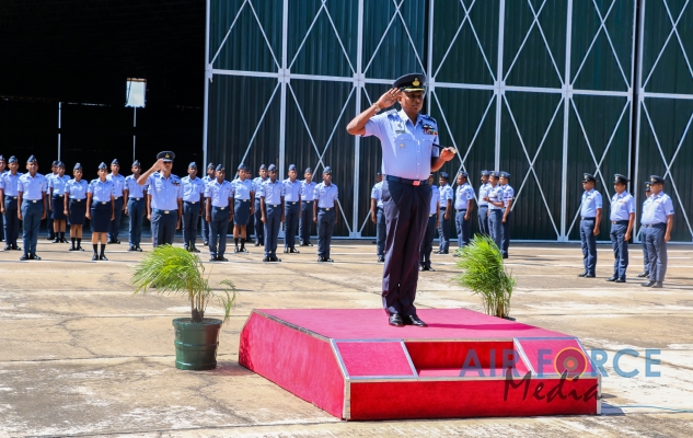 CHANGE OF COMMAND AT NO 2 HEAVY TRANSPORT SQUADRON
