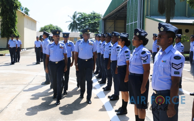 CHANGE OF COMMAND AT NO 2 HEAVY TRANSPORT SQUADRON