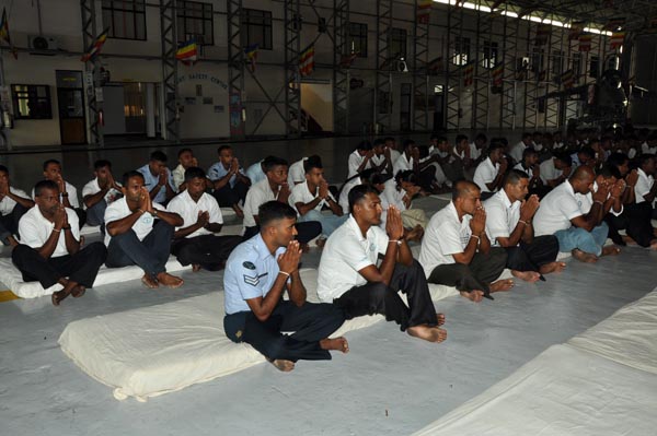අංක 12 බළඝණයෙහි පිරිත් පිංකමක්