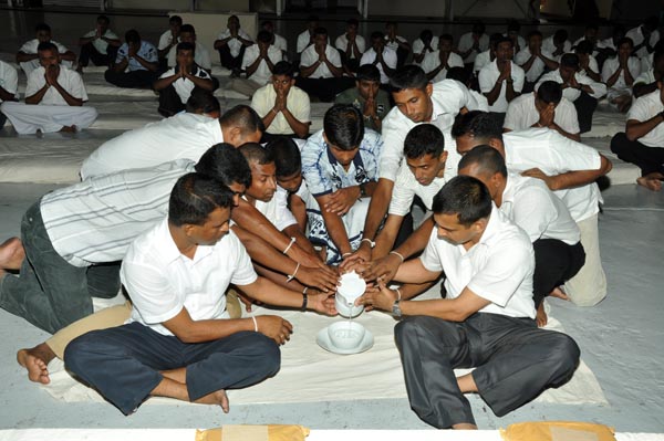 අංක 12 බළඝණයෙහි පිරිත් පිංකමක්
