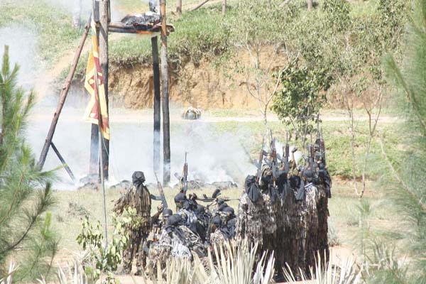 124 Gunners Complete Advanced Training at Palaly