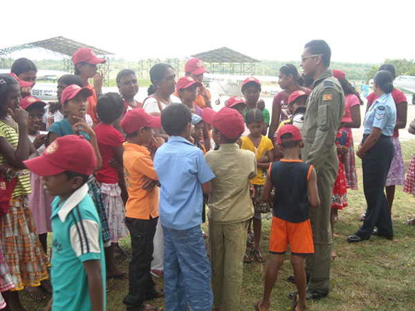 පියාසර පුහුණු පක්ෂාංගය 60 වන සංවත්සරය සමරයි