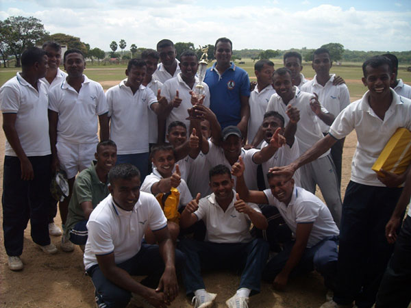 පියාසර පුහුණු පක්ෂාංගය 60 වන සංවත්සරය සමරයි