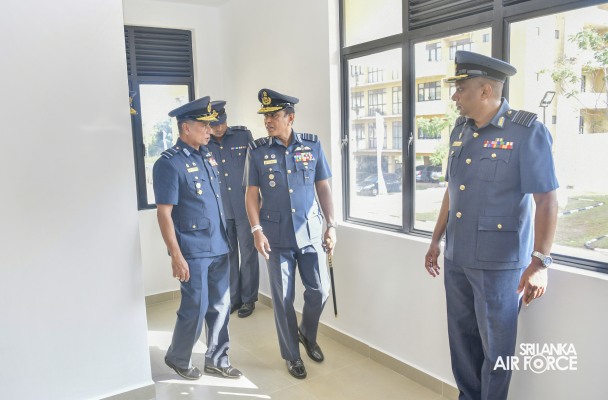 Four
Stories Officer’s GSQ complex vested for Base Katunayake