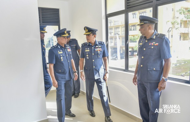 Four Stories Officer’s GSQ complex vested for Base Katunayake