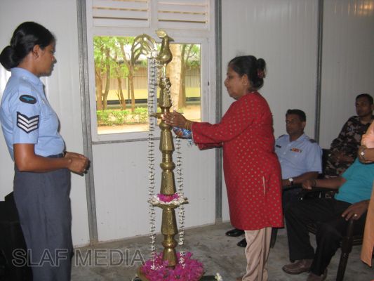 සාරී මෝස්තර හා රෙදි පින්තාරු එක් දින වැඩමුලුව