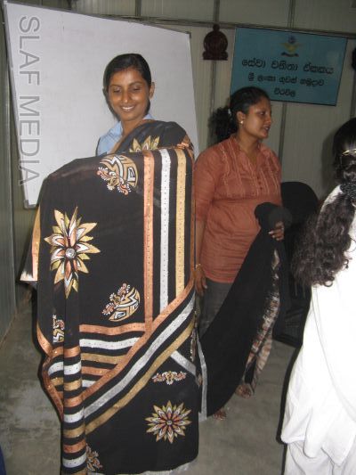 සාරී මෝස්තර හා රෙදි පින්තාරු එක් දින වැඩමුලුව