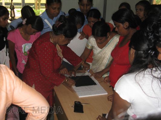 සාරී මෝස්තර හා රෙදි පින්තාරු එක් දින වැඩමුලුව