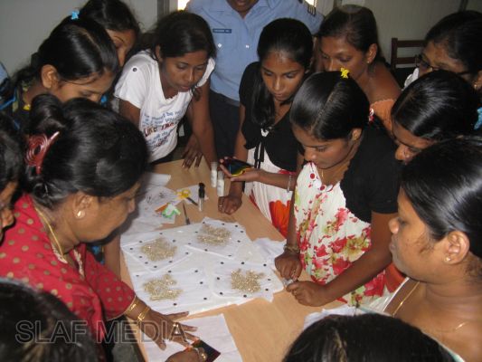 සාරී මෝස්තර හා රෙදි පින්තාරු එක් දින වැඩමුලුව