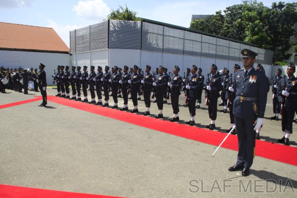 Commander of the Sri Lanka Navy, Vice Admiral Somathilake Dissanayake Visits SLAF HQ