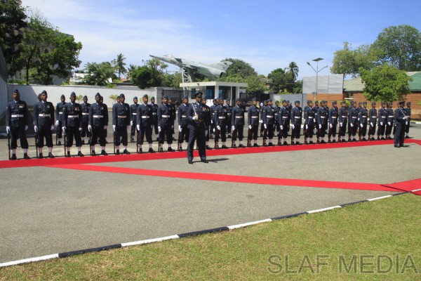 Commander of the Sri Lanka Navy, Vice Admiral Somathilake Dissanayake Visits SLAF HQ