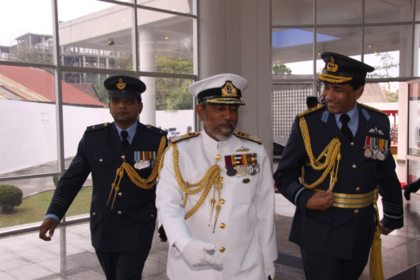 Outgoing Navy Commander Visits SLAF Headquarters