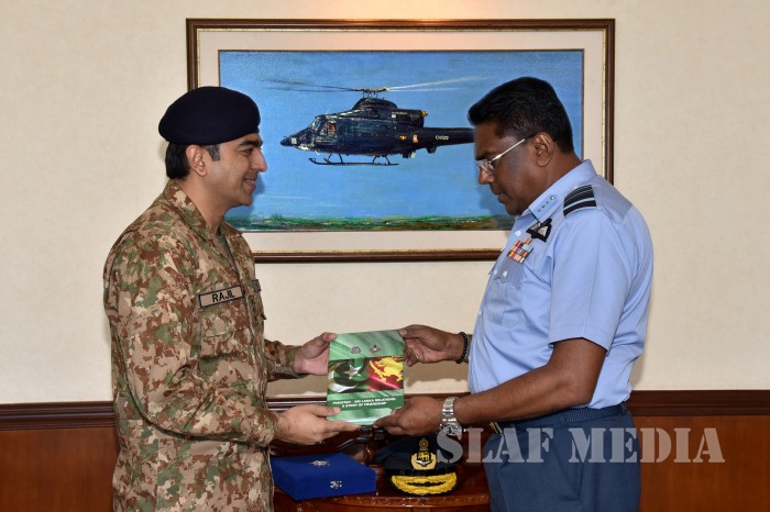 Defence Attaché at Pakistan Farewell call on Commander of the
Air Force