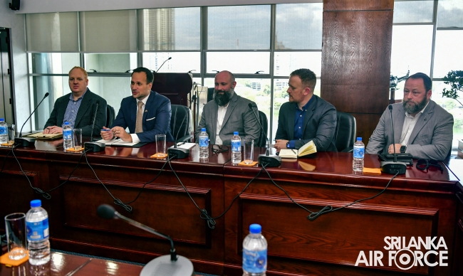 PACIFIC AUGMENTATION TEAM(PAT) AND SPECIAL OPERATION COMMAND PACIFIC (SOCPAC) OFFICIALS CALL ON THE COMMANDER