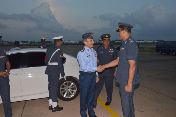Air Chief Marshal Tahir Rafique Butt Visits SLAF Academy China Bay and SLAF Base Katunayake