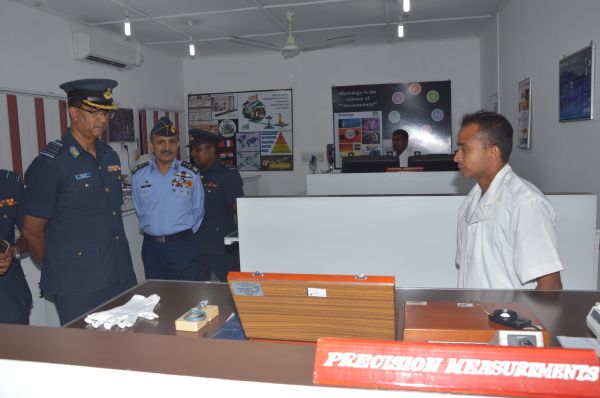 Air Chief Marshal Tahir Rafique Butt Visits SLAF Academy China Bay and SLAF Base Katunayake