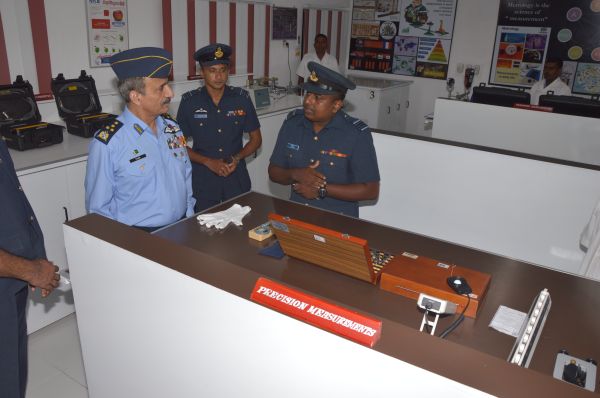 Air Chief Marshal Tahir Rafique Butt Visits SLAF Academy China Bay and SLAF Base Katunayake